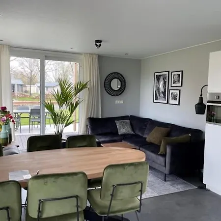 Modern With Dishwasher, Near De Efteling Chalet *